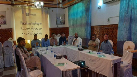 رسنۍ دې تر دې وروسته دجګړې پر ځای د سولې ټینګښت  په تړا و راپورونه چمتو کړي