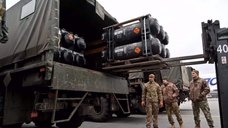 Le Pentagone reconnaît que les armes fournies à Kiev ont été volées