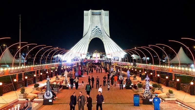 Bundaran Azadi Tehran.