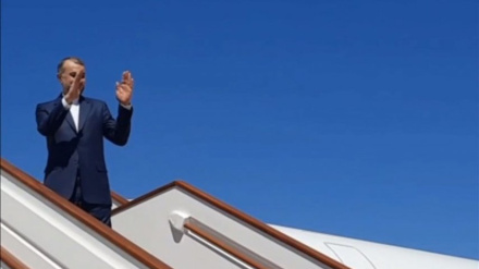 (AUDIO) Il ministro Esteri rientrato a Teheran dopo il viaggio in Sudafrica
