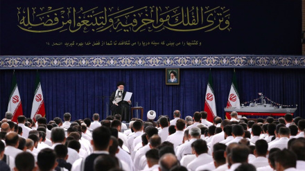 Лидер Исламской революции на встрече с участниками 86-й флотилии ВМС Армии Ирана: Ваши свершения стали предметом великой гордости