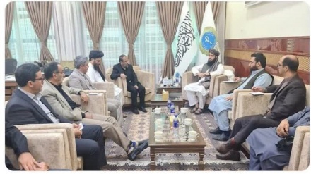 دیدار هیأت پارلمانی ایران با سرپرست وزارت صحت عامه حکومت طالبان