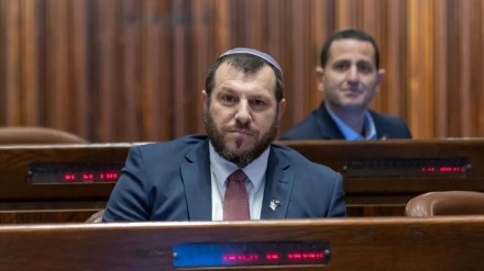 Menteri Zionis: Tepi Barat Harus Segera Direbut!