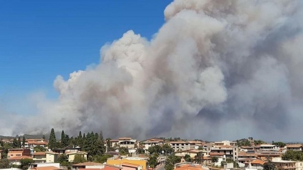 Italia, brucia Sardegna, emergenza anche nel sud dell'isola