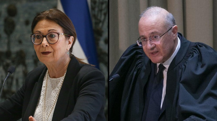 בכיר משפטי ישראלי: יוסף אלרון הפנה עורף לחבריו