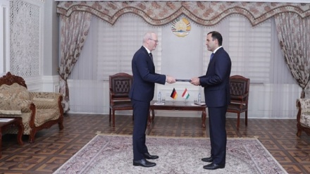 تقدیم رونوشت استوارنامه سفیر جدید آلمان به معاون وزیر خارجه تاجیکستان