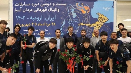バレーボール・アジア選手権、日本代表が会場のイラン・オルーミーイェ入り