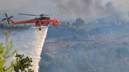Zjarret në Greqi dalin jashtë kontrollit