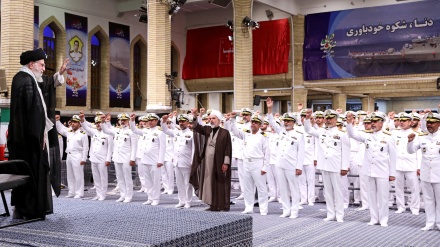 イラン最高指導者、自国海軍艦隊の世界一周航海任務成功を称賛