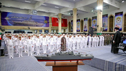 (FOTO) Guida suprema riceve l'86a flotta della marina - 2