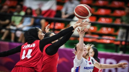 伊朗女篮获得亚洲杯银牌