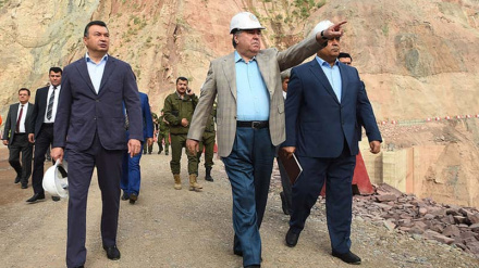 بازدیدرئیس جمهورتاجیکستان از تاسیسات نیروگاه برق آبی “راغون”