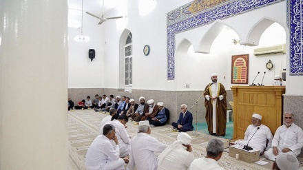 Peringatan Maulid Nabi Saw di Masjid Sunni Iran 