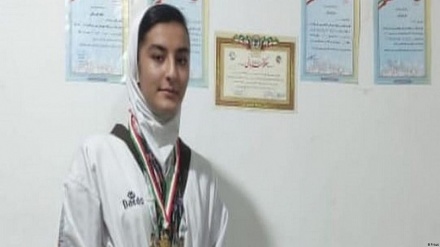 دختر تکواندوکار افغان در مسابقات بیروت طلایی شد