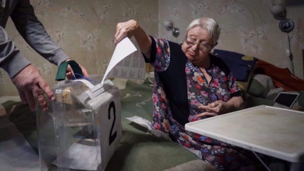 Russian regional vote delivers strong result for Putin