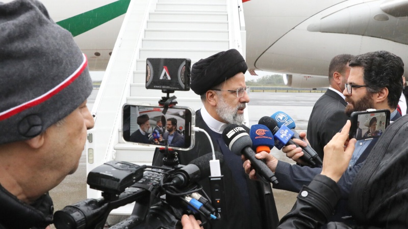 米NY到着のイラン大統領