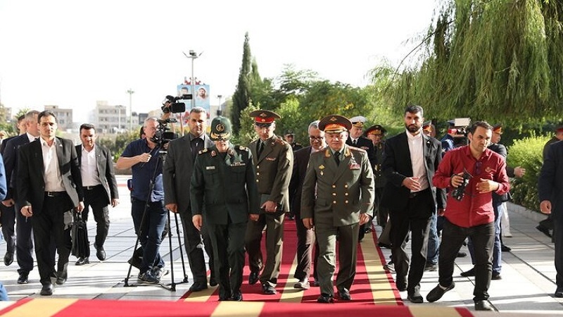 Takimi i ministrit të Mbrojtjes së Rusisë me gjeneralmajor Bagheri