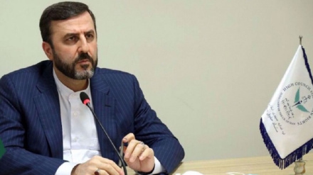 Qəribabadi İranda insan haqlarının vəziyyəti ilə bağlı hesabatı tənqid edib