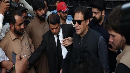 د پاکستان یوې محکمې د عمران خان د ضمانت غوښتنه رد کړې ده