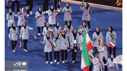 (FOTO DEL GIORNO) Hangzhou 2023, gli atleti iraniani sfilano alla cerimonia d'apertura