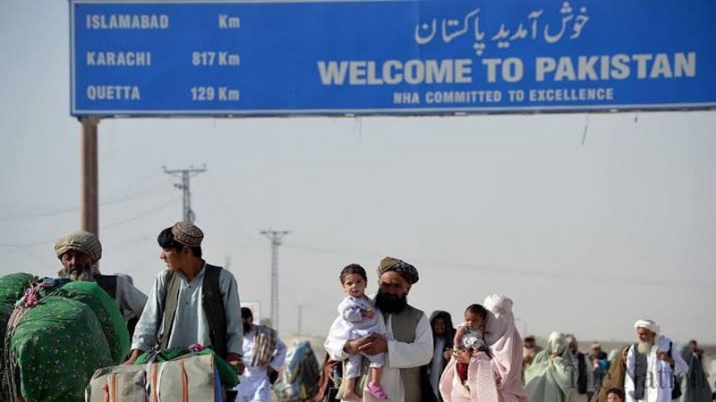 کاسبی تازه پاکستان از مهاجران افغان؛ جریمه 800 دلاری برای مهاجران غیرقانونی افغان‌