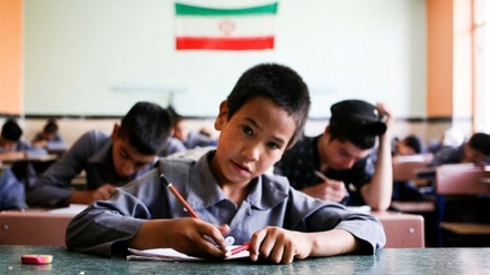 تمدید مهلت ثبت نام دانش آموزان اتباع در مدارس ایران