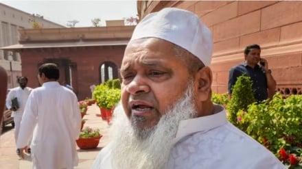 সনাতন মতাদর্শ নিয়ে ডিএমকে নেতাদের বিতর্কিত বক্তব্যের নিন্দা করলেন মাওলানা বদরউদ্দিন আজমল