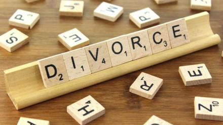 سعودي عربستان کې لسو دقیقو کښې یوه ښځه طلاق کیږي