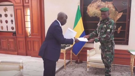  Gabon junta appoints former opposition leader Sima as interim prime minister 