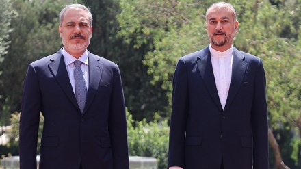 İran ve Türkiye'den ikili ve bölgesel ilişkilerin geliştirilmesine vurgu