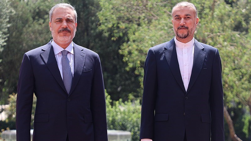 İran ve Türkiye'den ikili ve bölgesel ilişkilerin geliştirilmesine vurgu