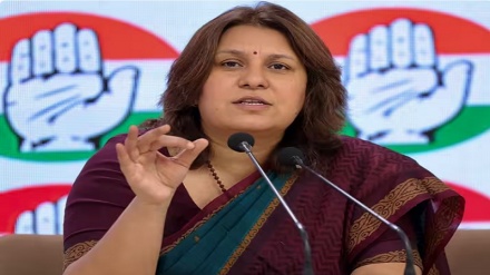 ভারতীয় সংসদে মহিলা সংরক্ষণ বিল পেশ, তীব্র সমালোচনায় সোচ্চার কংগ্রেস  