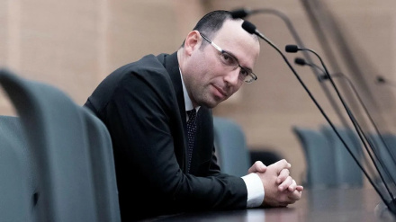 נציג רוטמן מזלזל בשופט: 