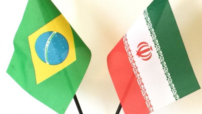 イランとブラジルの国旗