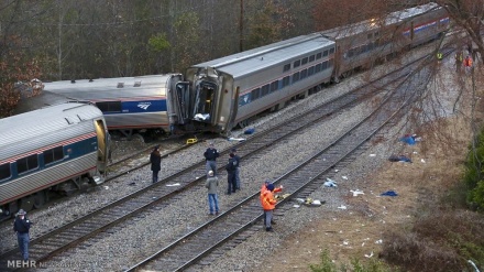 美佛州货运列车撞休旅车，5人丧生2人生命垂危