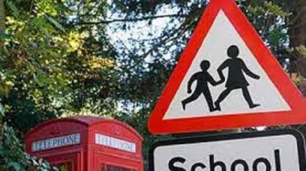 Inghilterra, caos alla vigilia della riapertura delle scuole