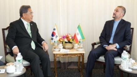 韩国外长表示希望加强与伊朗的关系