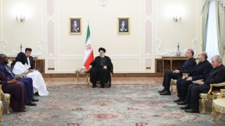 Raisi: Afrika ýurtlarynyň kolonializme garşylygy olaryň oýanmagynyň we hüşgärliginiň alamatydyr