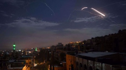 Israël frappe Damas : un soldat syrien blessé