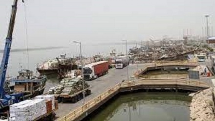 Iran: Esportazione di merci dai porti di Abadan ai paesi del Golfo Persico