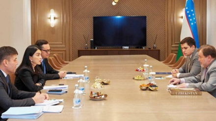 Дидори мақомоти Узбакистону Русия
