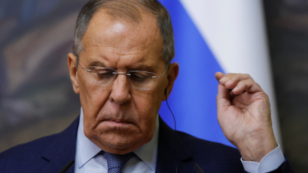 Russian foreign minister says Moscow won't be using dollar in future 