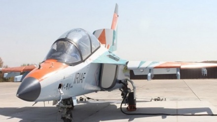 Yak-130 eğitim uçağı İran'a teslim edildi