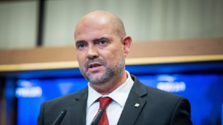 המחנה הממלכתי: איומו של אוחנה הוא מבוא לאנרכיה, על נתניהו להתנער ממנו
