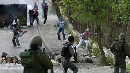 Dhjetëra palestinezë plagosen në një konflikt me forcat sioniste
