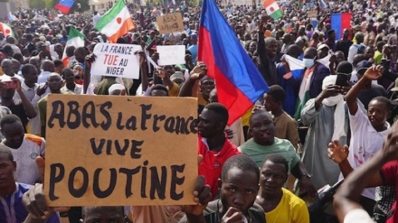 Demonstrata e mijëra njerëzve në Niger kundër pranisë së ushtarëve francezë