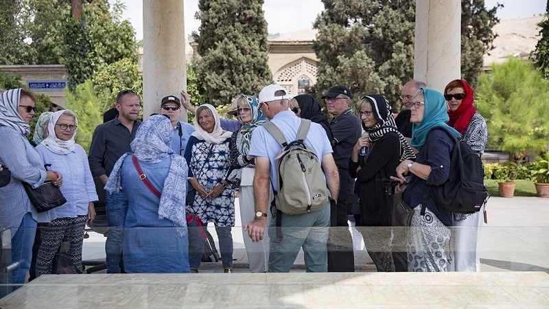 İran'a milyonlarca yabancı turistin akın etmesi

