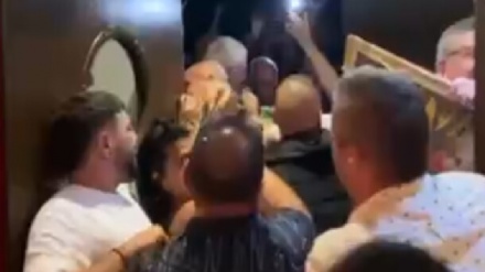 ההפגנה מול כנס הליכוד ברעננה: מוחים פרצו לאולם