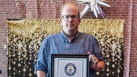 د امریکا ښاریز په کال کښې ۷۷۷ فیلمونه وکتل 