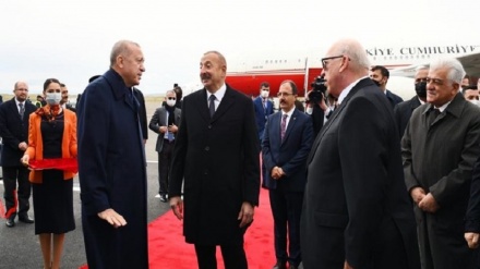 Turchia, Erdogan è entrato a Nakhchivan 
